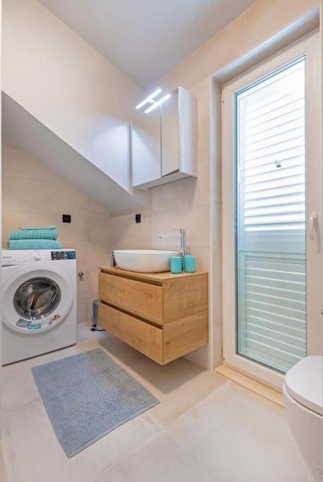 St Jakov Superior Beach Apartment With Free Parking Dubrovnik Exterior photo